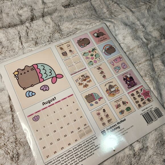 Pusheen the Cat New 2017 Calendar With Stickers - Picture 5 of 6
